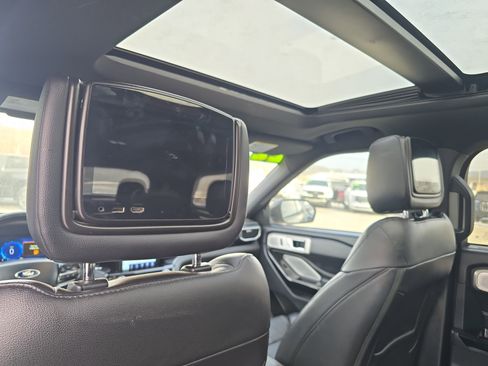 Used 2022 Ford Explorer ST w/ Equipment Group 401A image 16