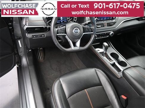 Used 2021 Nissan Altima 2.5 SR w/ SR Premium Package image 17