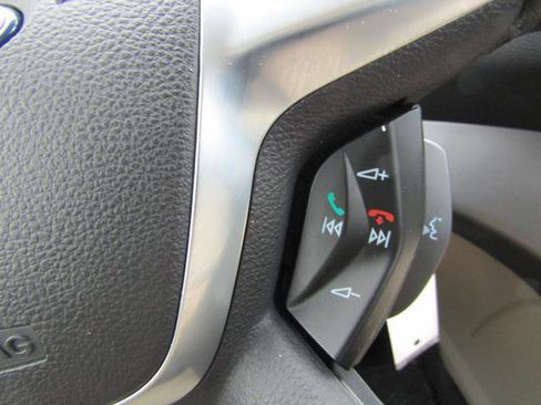 Certified 2018 Ford C-MAX SE w/ Cargo Management Package image 18