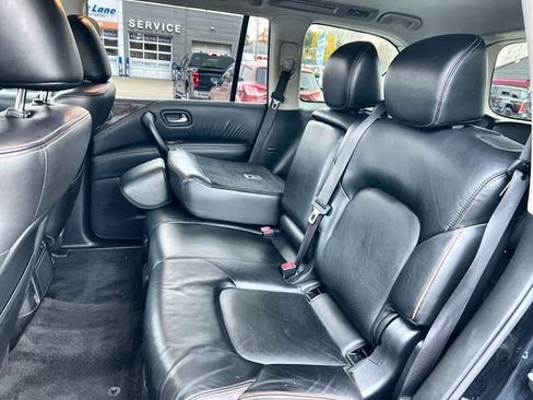Used 2020 Nissan Armada SL image 25