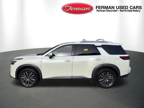 Used 2023 Nissan Pathfinder SL w/ SL Premium Package FWD image 11