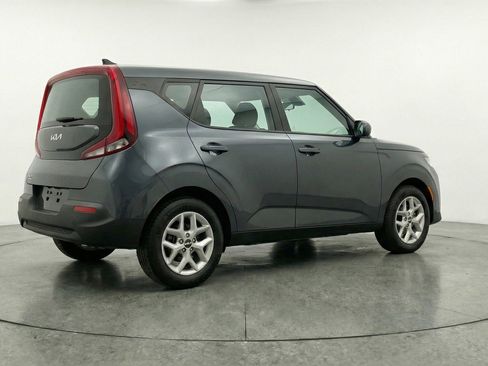 Used 2025 Kia Soul LX w/ LX Technology Package image 9