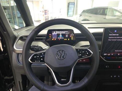 New 2025 Volkswagen ID. Buzz Pro S image 16