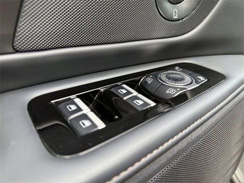 Certified 2024 Lincoln Nautilus Reserve w/ Equipment Group 202A image 13