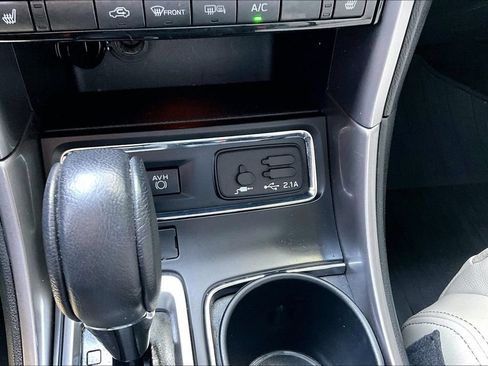 Used 2021 Subaru Ascent Limited w/ Technology Package AWD/4WD image 16