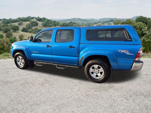 Used 2011 Toyota Tacoma PreRunner w/ TRD Off-Road Pkg RWD image 7