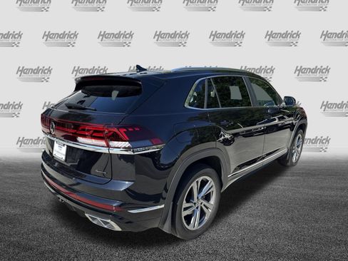 Used 2024 Volkswagen Atlas Cross Sport SEL R-Line AWD/4WD image 9