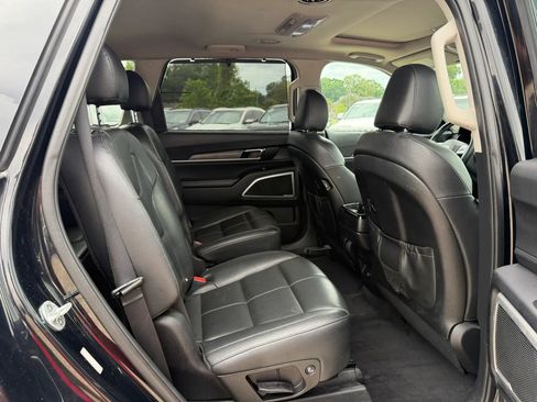 Used 2021 Kia Telluride EX w/ EX Premium Package FWD image 22