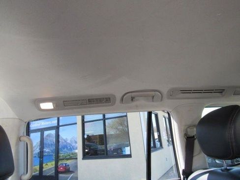 Used 2019 Nissan Armada SL w/ Premium Package image 32