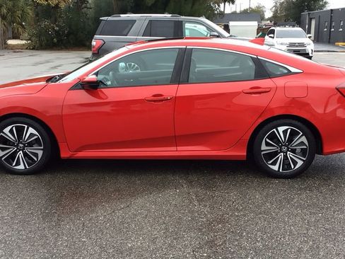 Used 2017 Honda Civic EX-L image 8