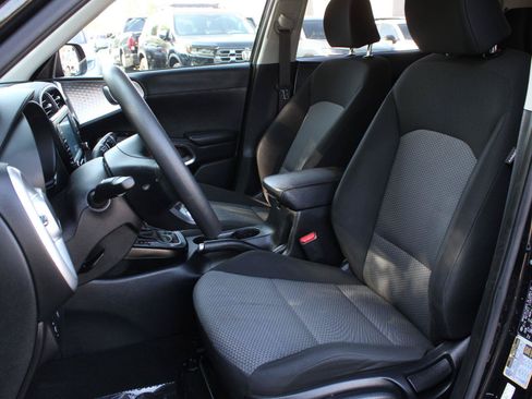 Used 2021 Kia Soul LX FWD image 16