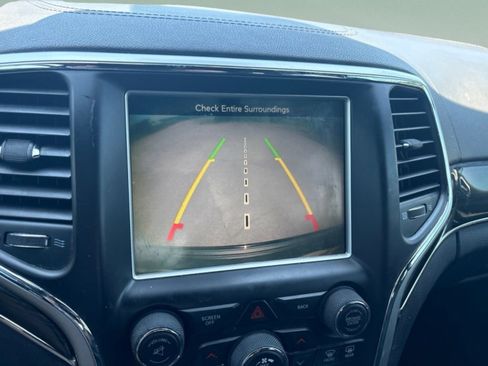 Used 2015 Jeep Grand Cherokee High Altitude AWD/4WD image 12