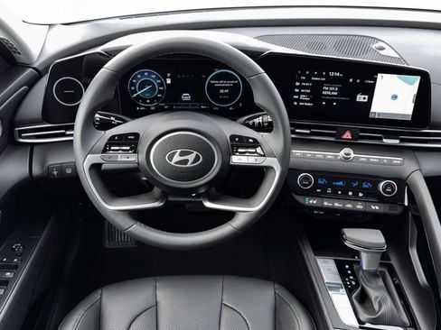 New 2026 Hyundai Elantra Limited image 10