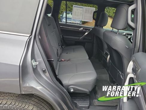 Used 2023 Lexus GX 460 Premium w/ Premium Package image 17