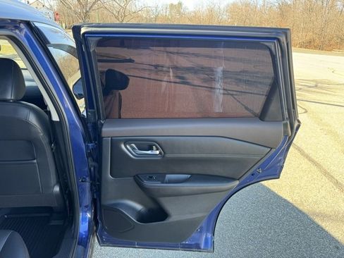 Used 2022 Nissan Rogue SL image 15