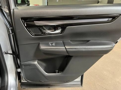 Used 2023 Honda CR-V EX-L image 13