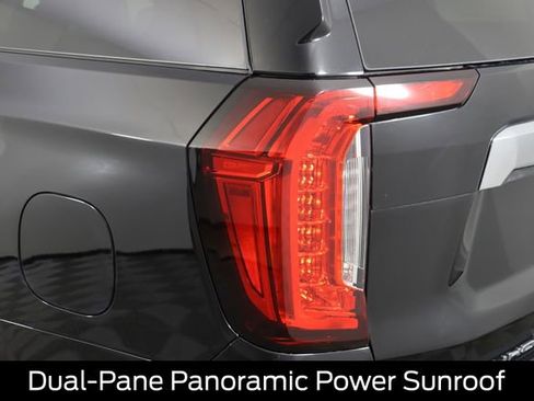 Used 2021 GMC Yukon XL SLT w/ SLT Premium Package image 26