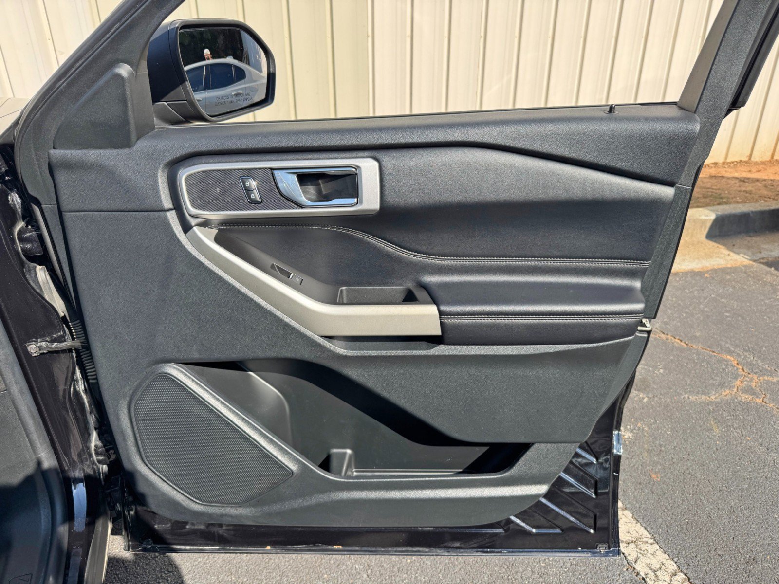 Used 2022 Ford Explorer XLT w/ Equipment Group 202A RWD image 44