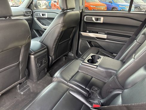 Used 2024 Ford Explorer XLT w/ Equipment Group 202A image 23