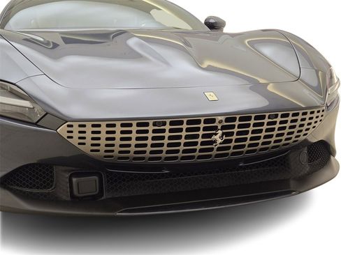 Used 2021 Ferrari Roma image 4