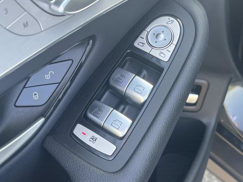 Certified 2022 Mercedes-Benz GLC 300 image 29