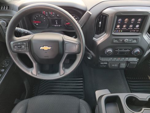 Used 2025 Chevrolet Silverado 2500 Custom w/ Custom Convenience Package AWD/4WD image 31