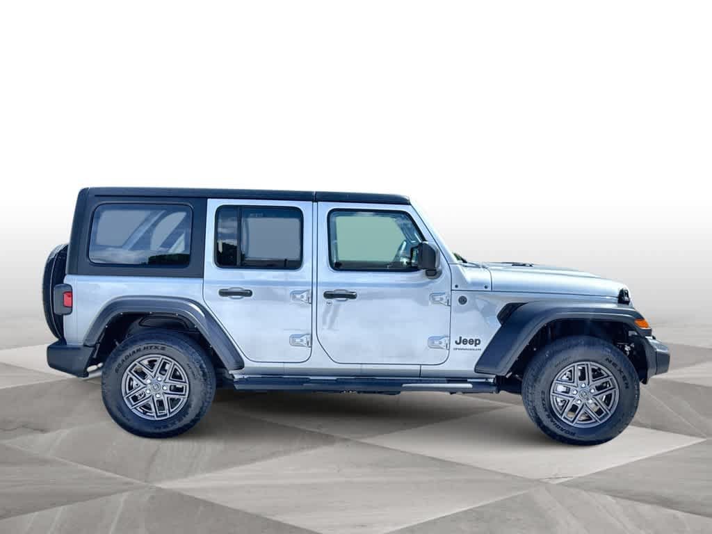 Used 2024 Jeep Wrangler Unlimited Sport AWD/4WD image 9