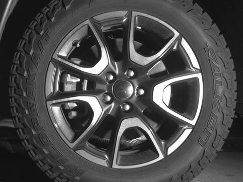 Used 2025 Jeep Compass Trailhawk image 12