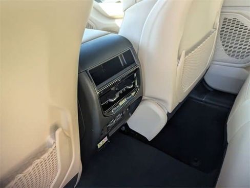 New 2025 Jeep Grand Cherokee Limited w/ Luxury Tech Group II RWD image 21