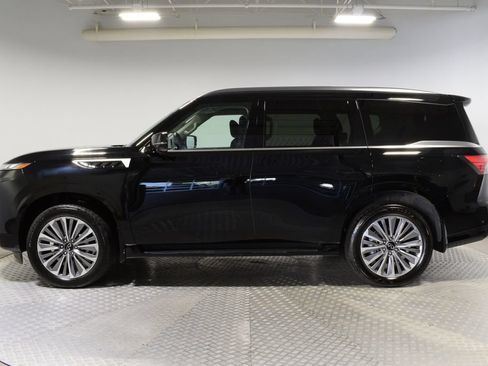 Certified 2026 INFINITI QX80 Luxe w/ Cargo Package AWD/4WD image 3