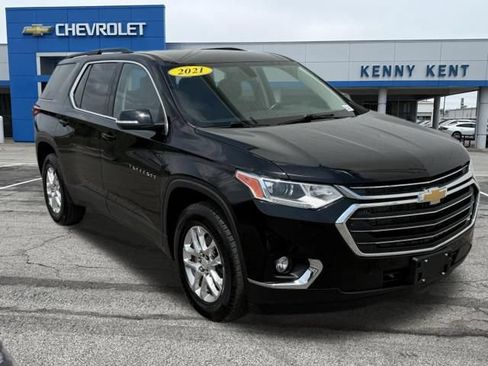 Used 2021 Chevrolet Traverse LT FWD image 1