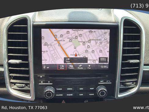 Used 2017 Porsche Cayenne Platinum Edition AWD/4WD image 52