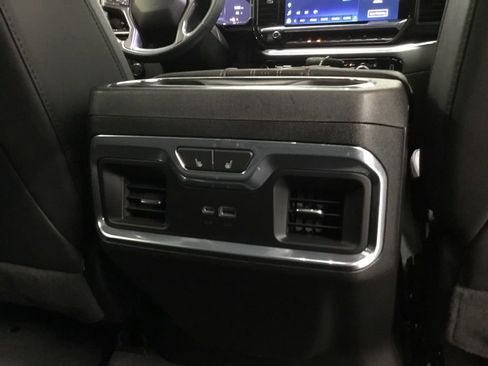 Used 2024 Chevrolet Silverado 1500 High Country w/ High Country Premium Package image 22