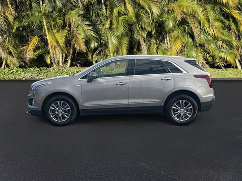 Used 2023 Cadillac XT5 Premium Luxury w/ LPO, Floor Liner Package AWD/4WD image 8