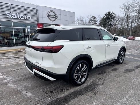 Used 2023 INFINITI QX60 Luxe image 3