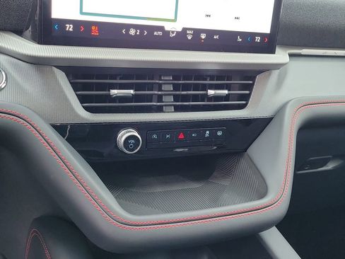 New 2026 Ford Explorer ST-Line w/ ST-Line Street Pack image 28