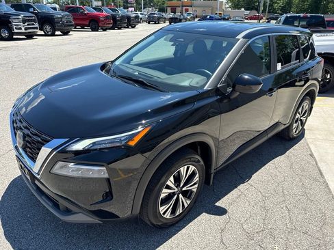 Used 2023 Nissan Rogue SV AWD/4WD image 9