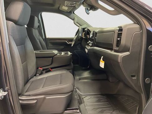 New 2026 GMC Sierra 2500 SLE image 16