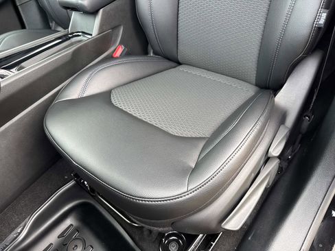 New 2026 Jeep Compass Latitude image 19