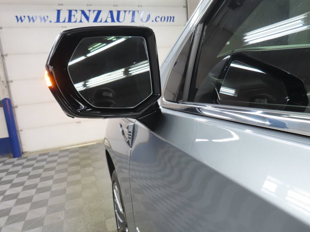 Used 2025 GMC Yukon XL Denali Ultimate AWD/4WD image 77