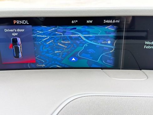 Used 2025 Lincoln Nautilus Reserve w/ Jet Appearance Package image 17