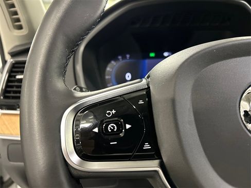 Certified 2024 Volvo XC90 B5 Plus w/ Protection Package Premier image 13