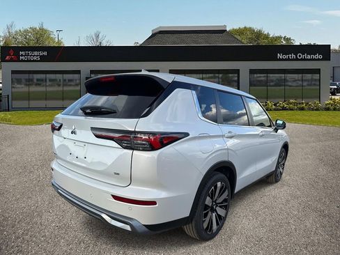 New 2026 Mitsubishi Outlander SE FWD image 6