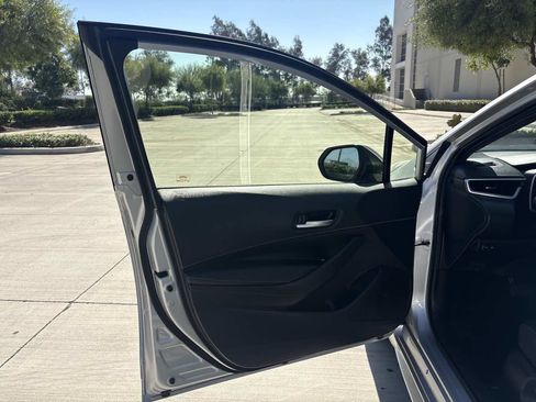 Used 2020 Toyota Corolla SE image 20