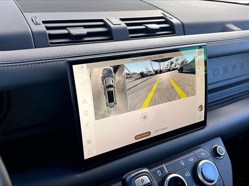 Used 2023 Land Rover Defender 130 X image 21