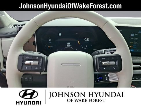 Certified 2025 Hyundai Santa Fe Limited AWD/4WD image 16