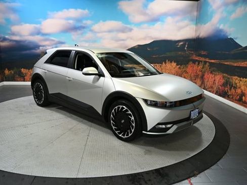 Used 2023 Hyundai Ioniq 5 SEL image 1