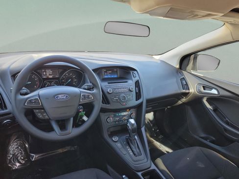 Used 2016 Ford Focus SE image 19
