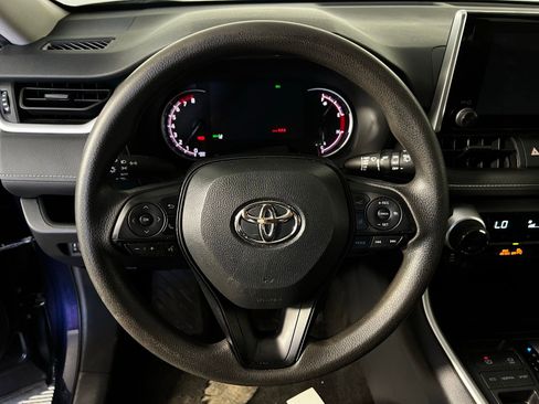 Used 2024 Toyota RAV4 XLE image 9