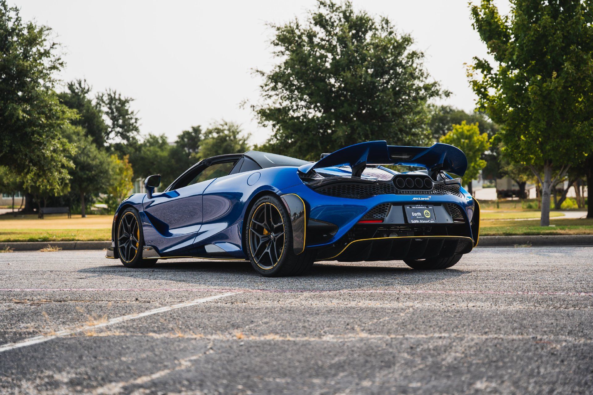 Used 2022 McLaren 765LT RWD image 31